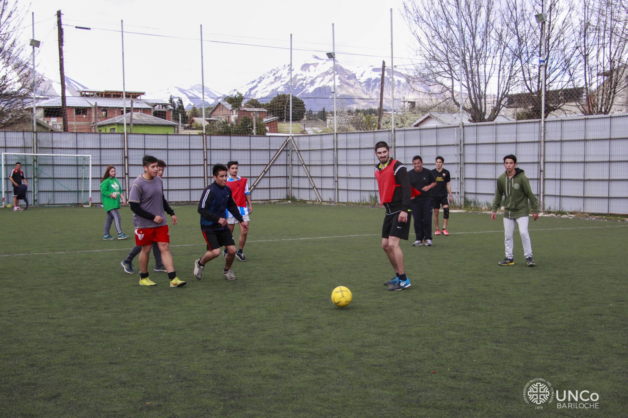 Práctica de fútbol en el Club Estudiantes