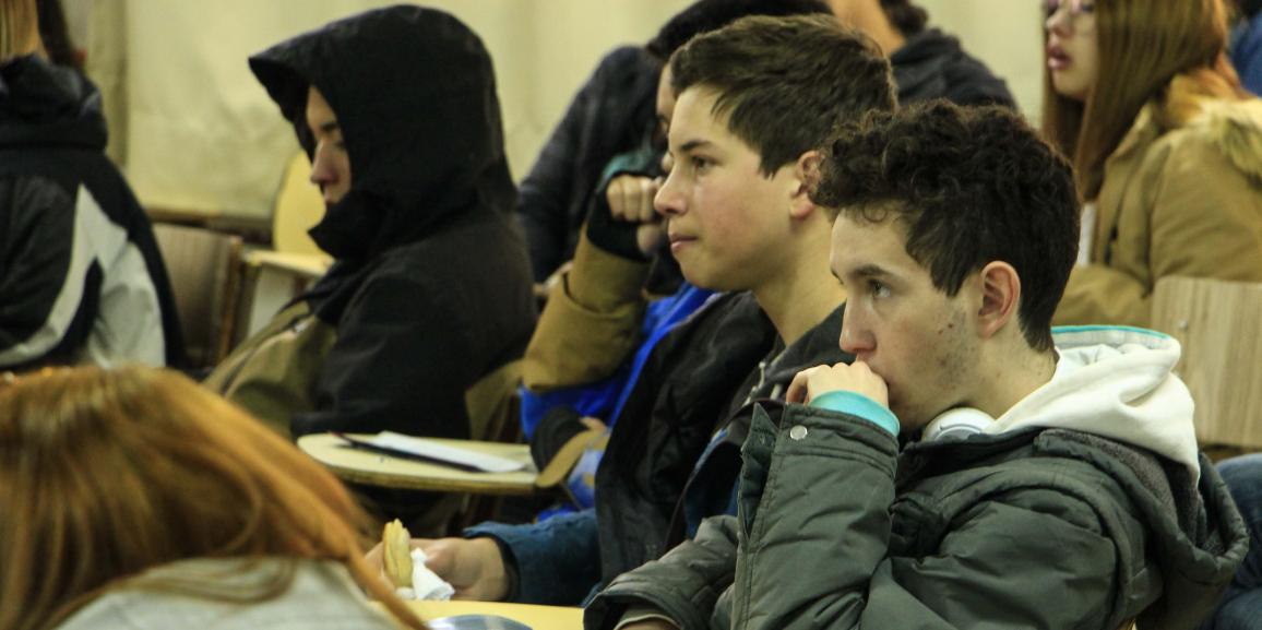 La educación pública superior de Bariloche mostró su oferta a cientos de jóvenes